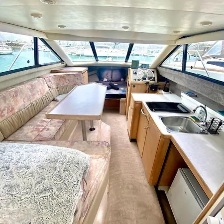 Bateaux / Nuit Insolite, Linge De Maison & Menage Inclus * ラ・ロシェル